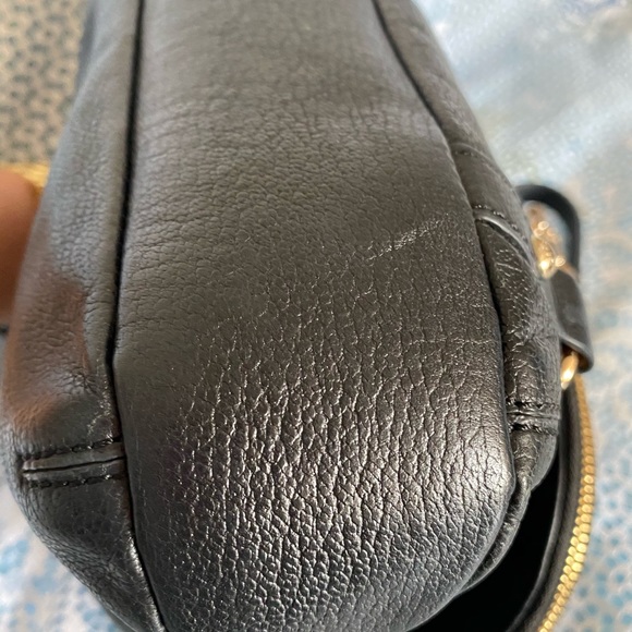 USED AUTHENTIC SISLEY LEATHER SLING BAG - Picture 9 of 16